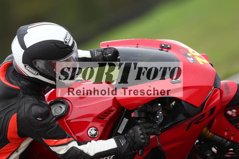 Archiv-2022/69 14.10.2022 Speer Racing ADR/Freies Fahren rot und gelb/701